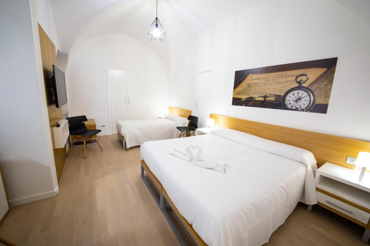 The Uncle'S House Hotel Catania Bagian luar foto