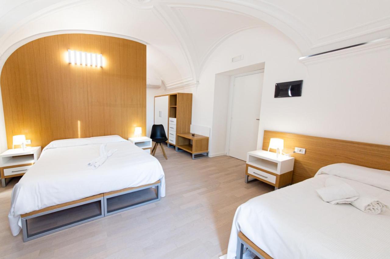 The Uncle'S House Hotel Catania Bagian luar foto