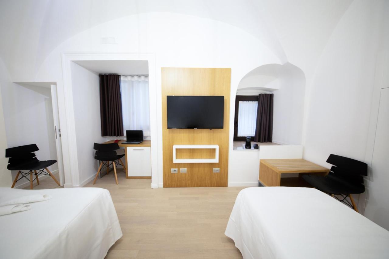 The Uncle'S House Hotel Catania Bagian luar foto